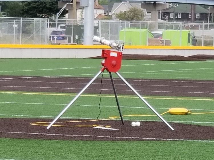 Baseball Pitching/outfield drill machine